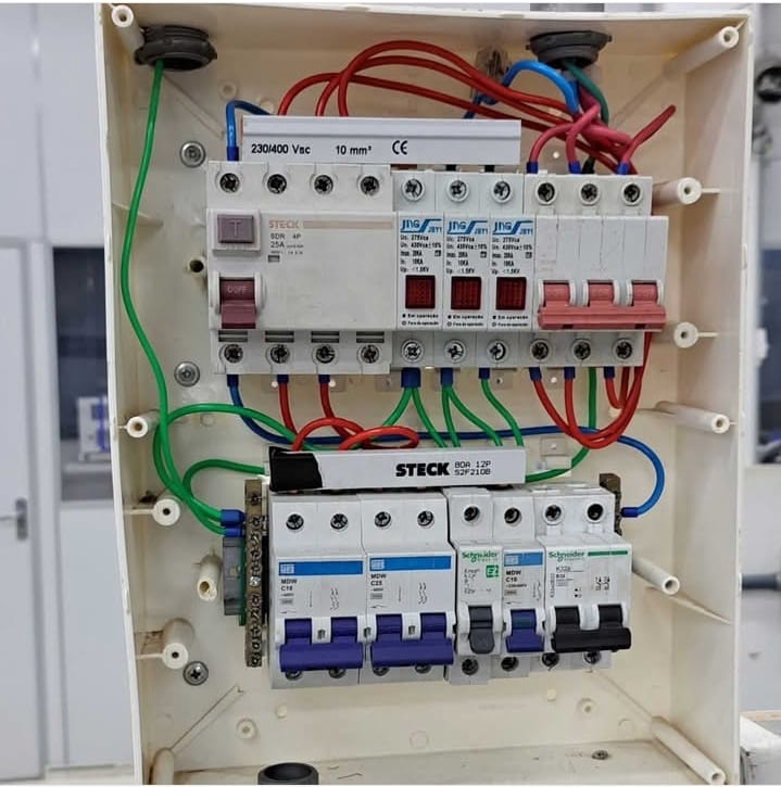 Serviço de Elétrica